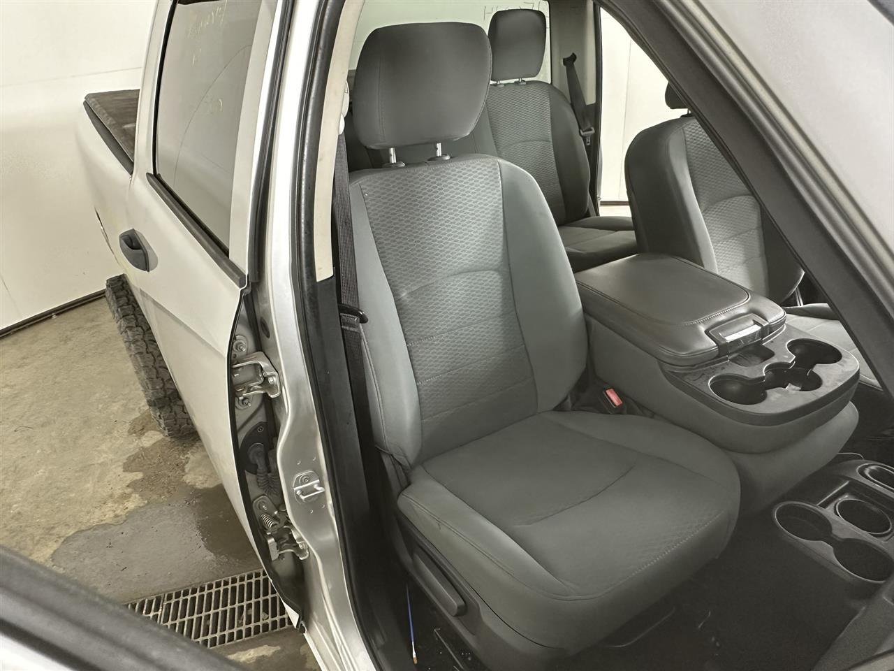 https://f005.backblazeb2.com/file/img-partshotlines-com/Inventory/MA67/Inventory/2718536_01.jpg