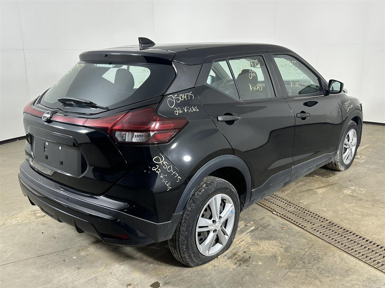 Vehicle/100021_04.jpg