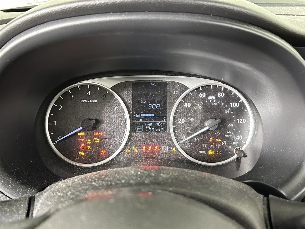 Vehicle/100021_09.jpg