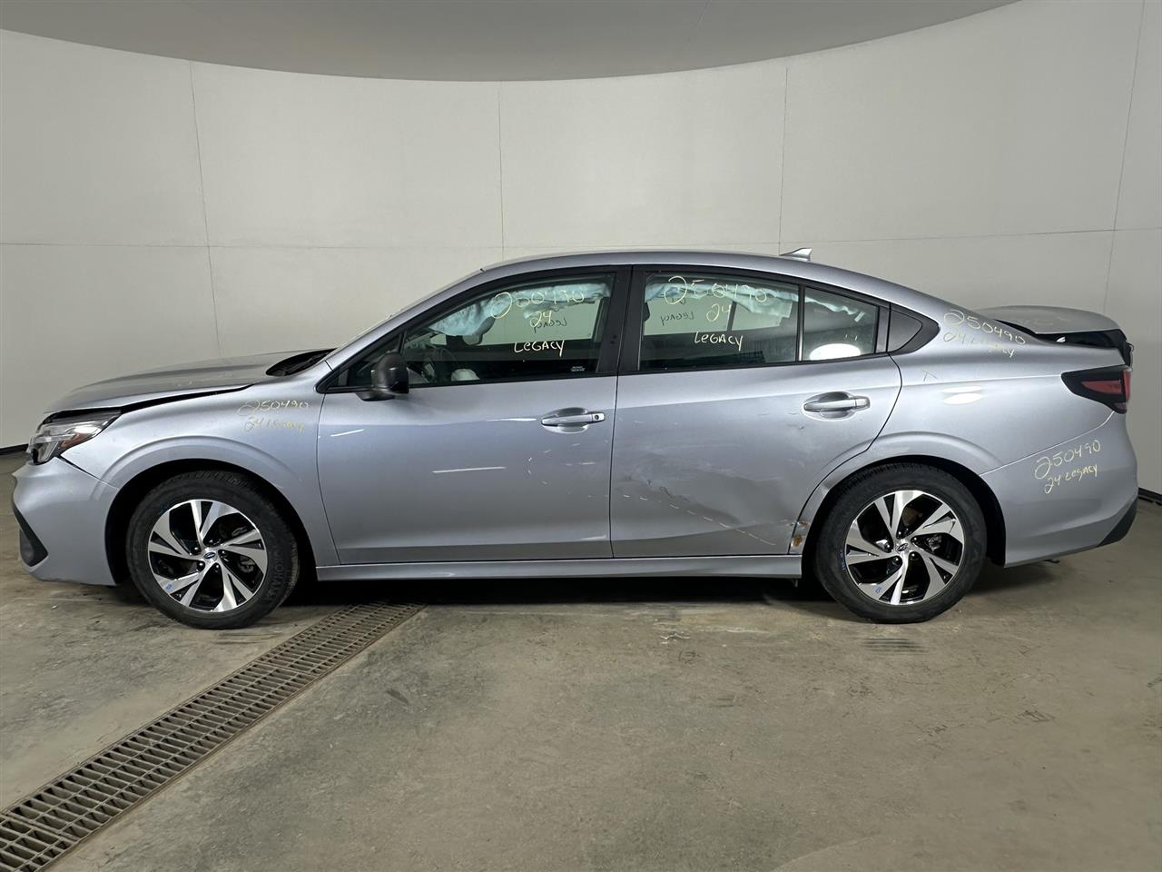 Vehicle/100252_02.jpg