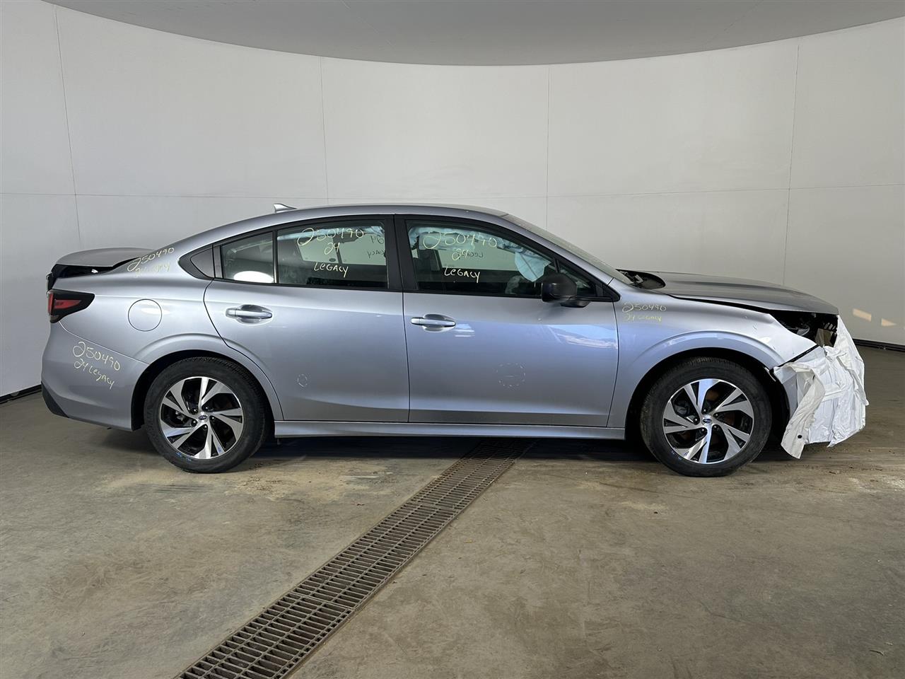 Vehicle/100252_05.jpg