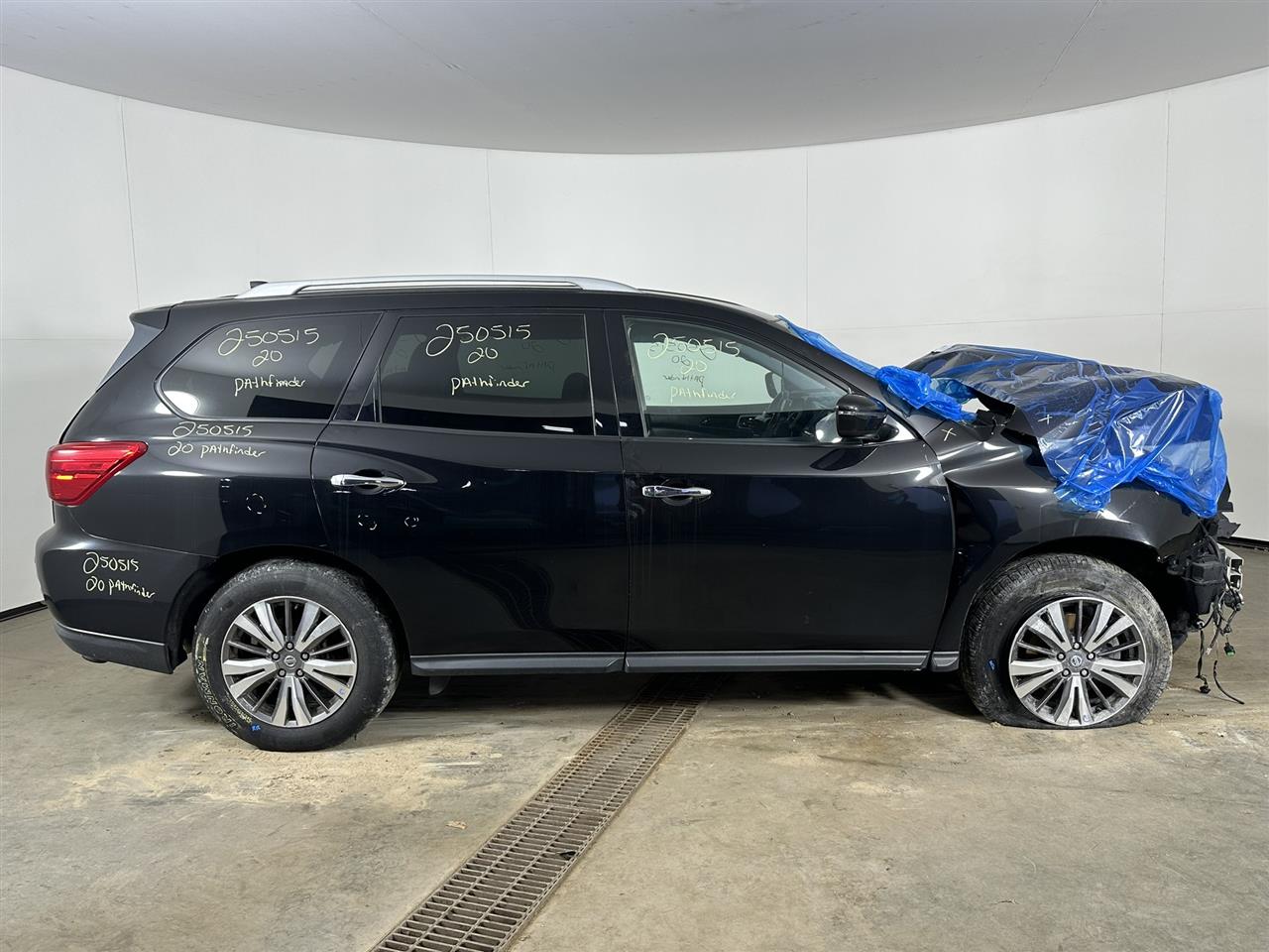 Vehicle/100579_05.jpg