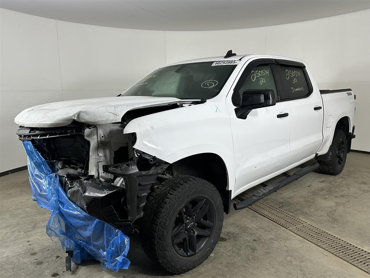 Vehicle/101494_01.jpg