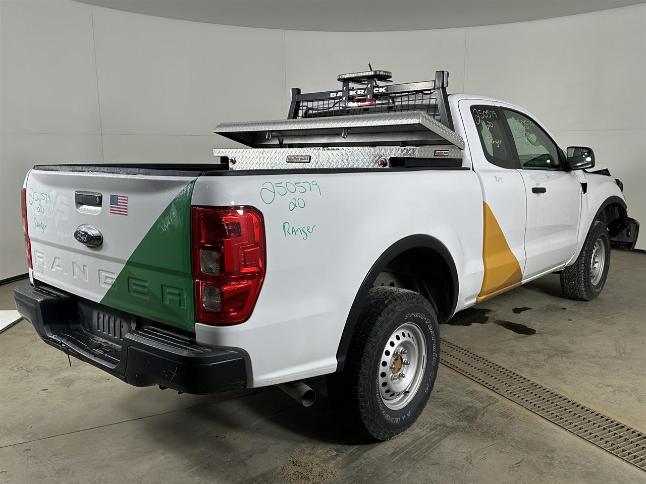 Vehicle/101538_04.jpg