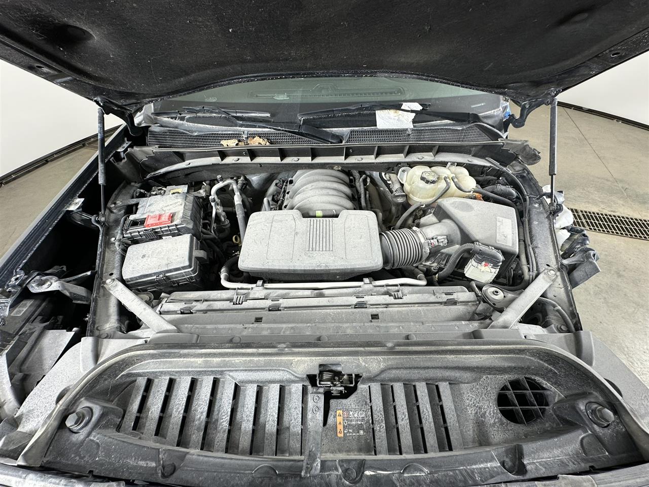 Vehicle/101669_08.jpg