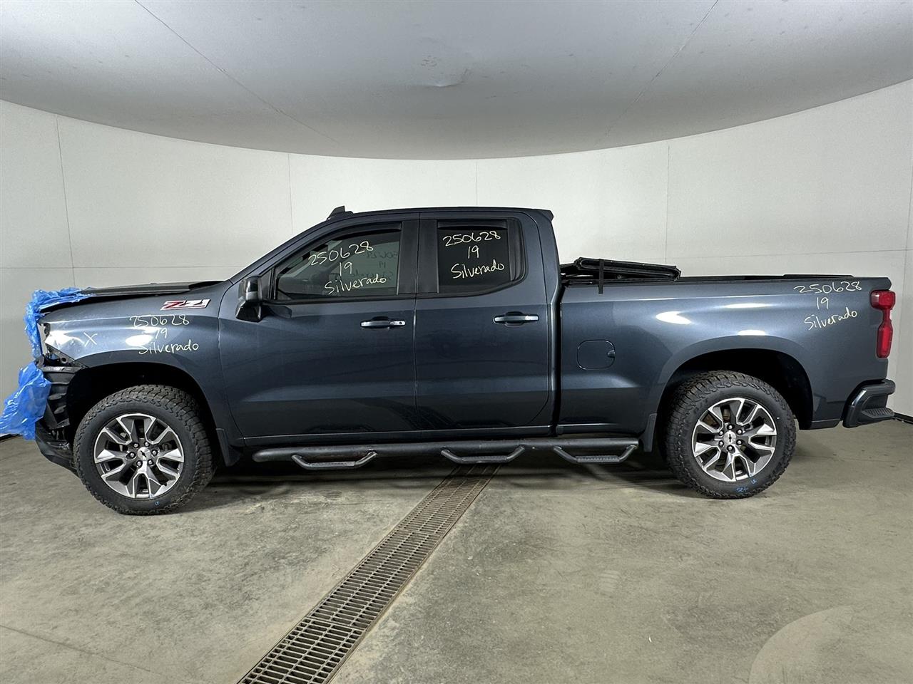 Vehicle/101934_02.jpg
