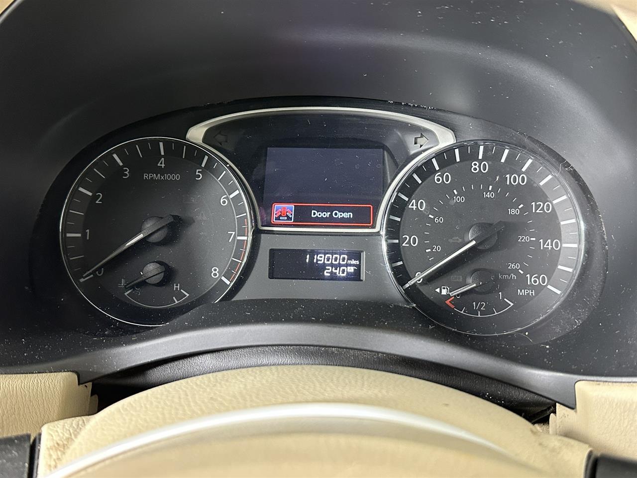 Vehicle/102739_09.jpg