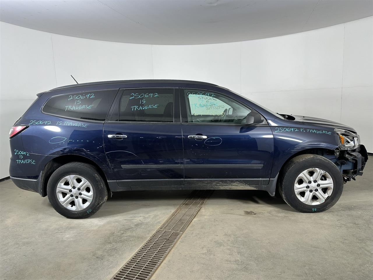 Vehicle/102919_05.jpg
