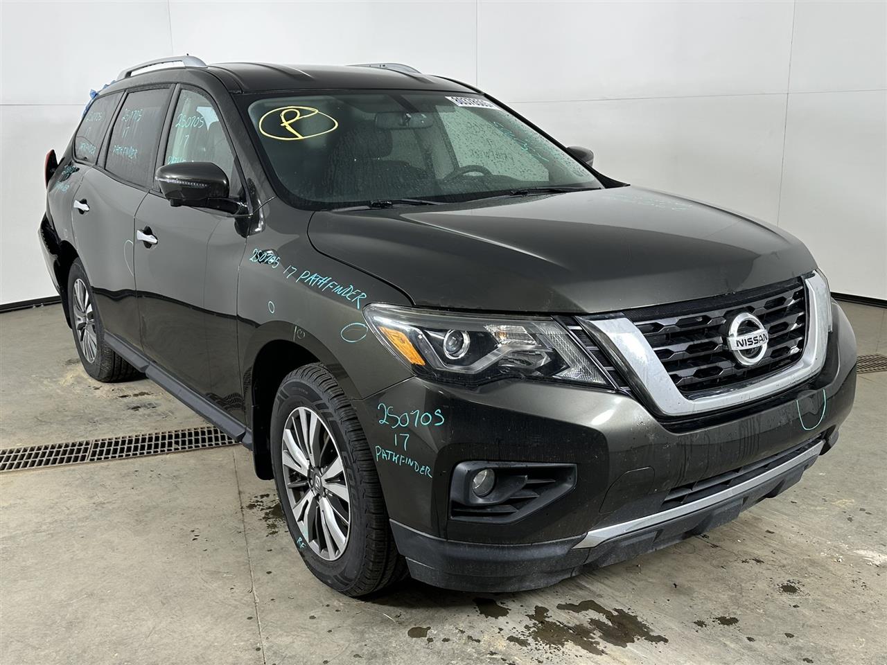 Vehicle/103016_06.jpg