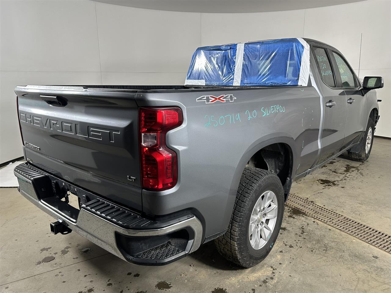 Vehicle/103166_04.jpg