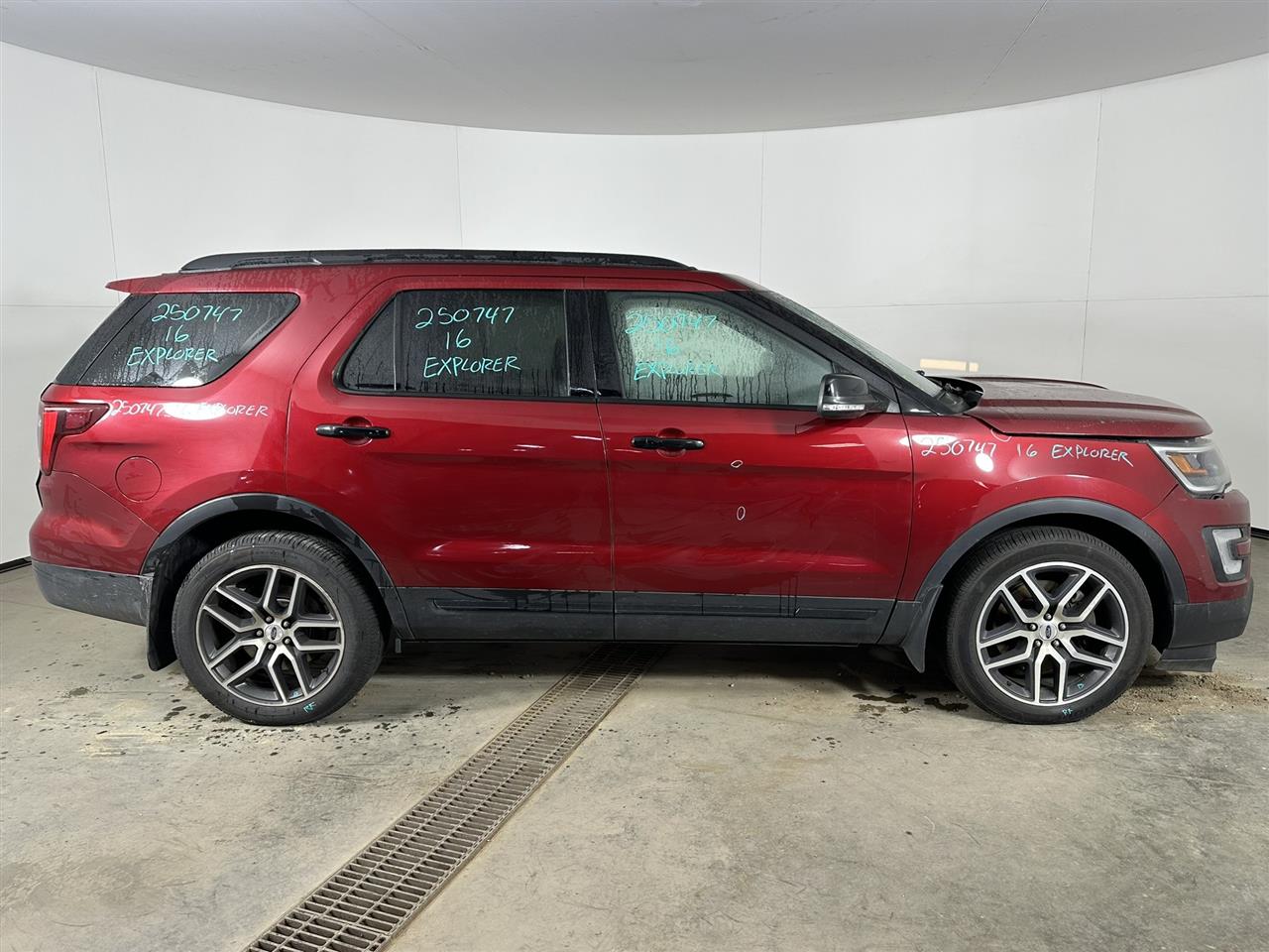 Vehicle/103557_04.jpg