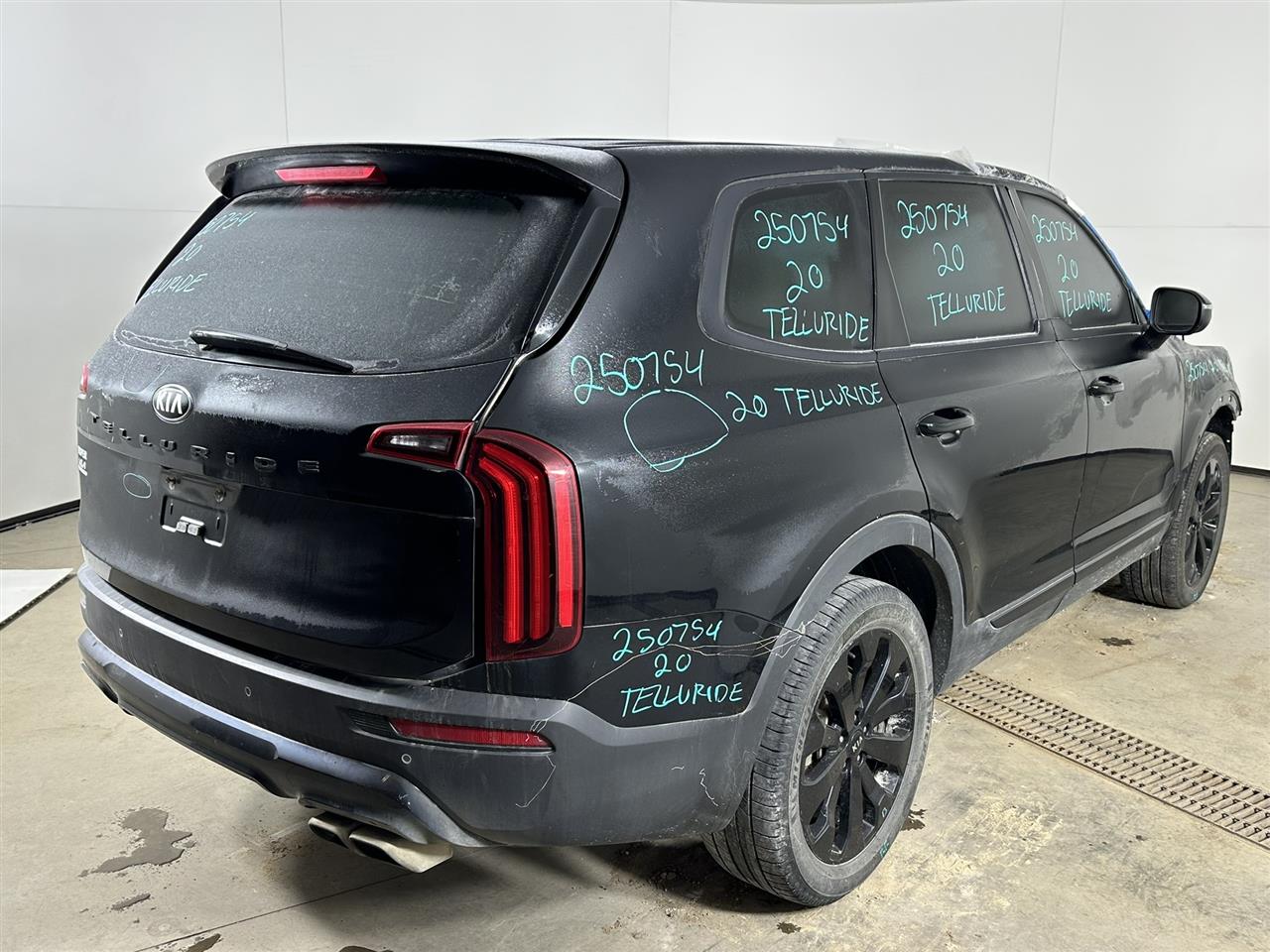 Vehicle/103641_04.jpg
