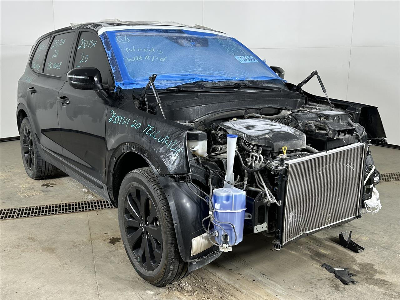 Vehicle/103641_06.jpg