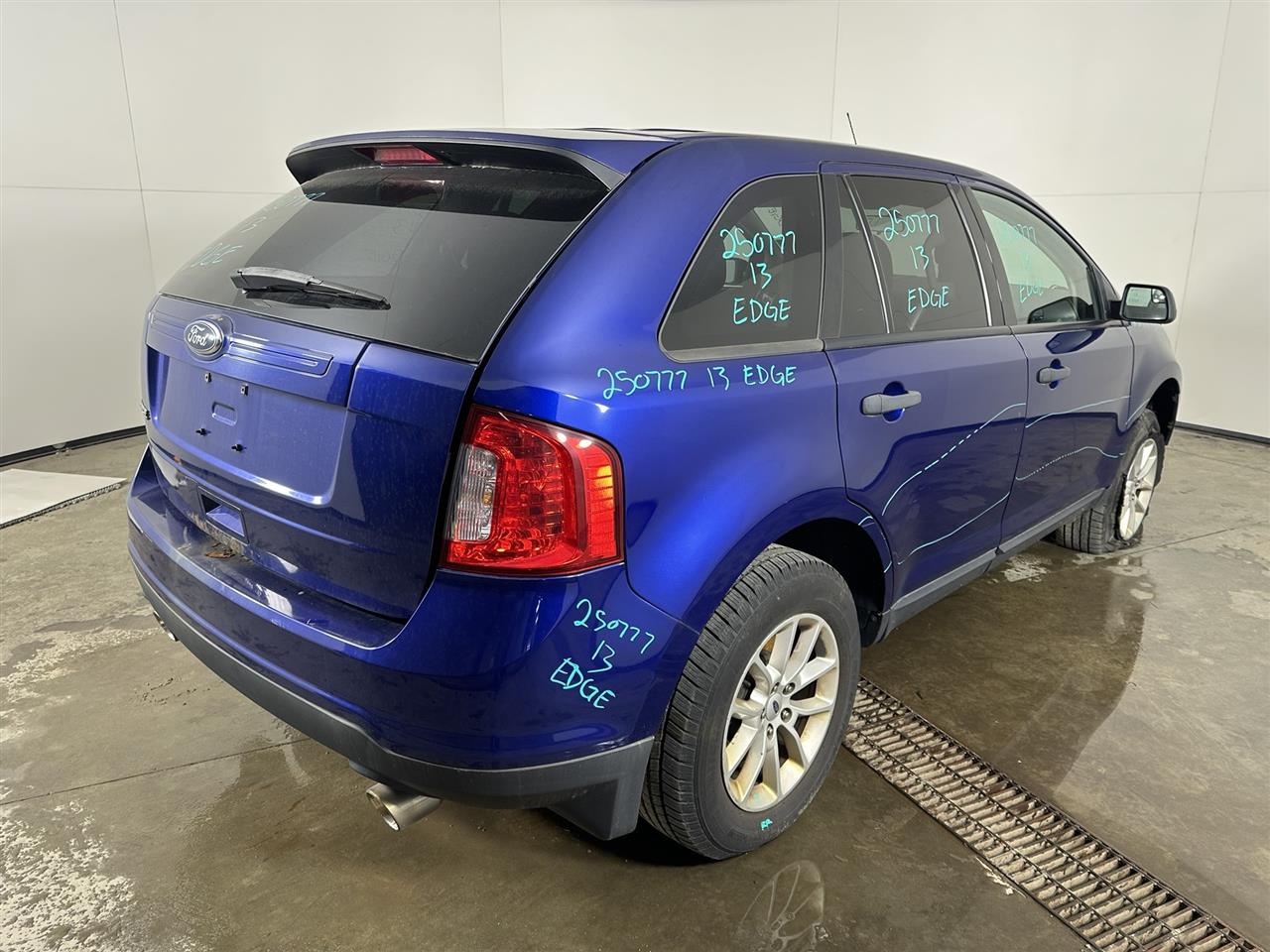 Vehicle/103901_04.jpg