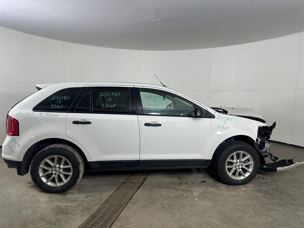 Vehicle/103946_05.jpg