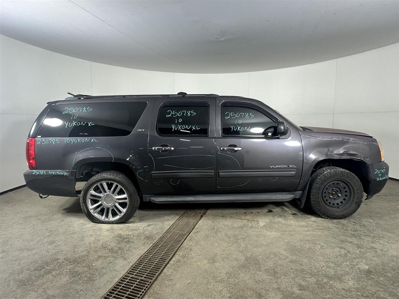 Vehicle/103955_04.jpg