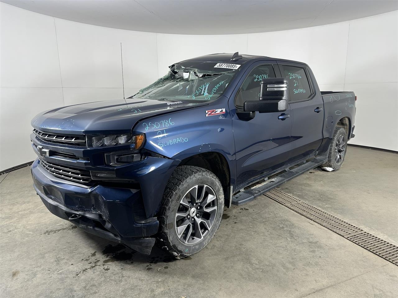 Vehicle/103989_01.jpg