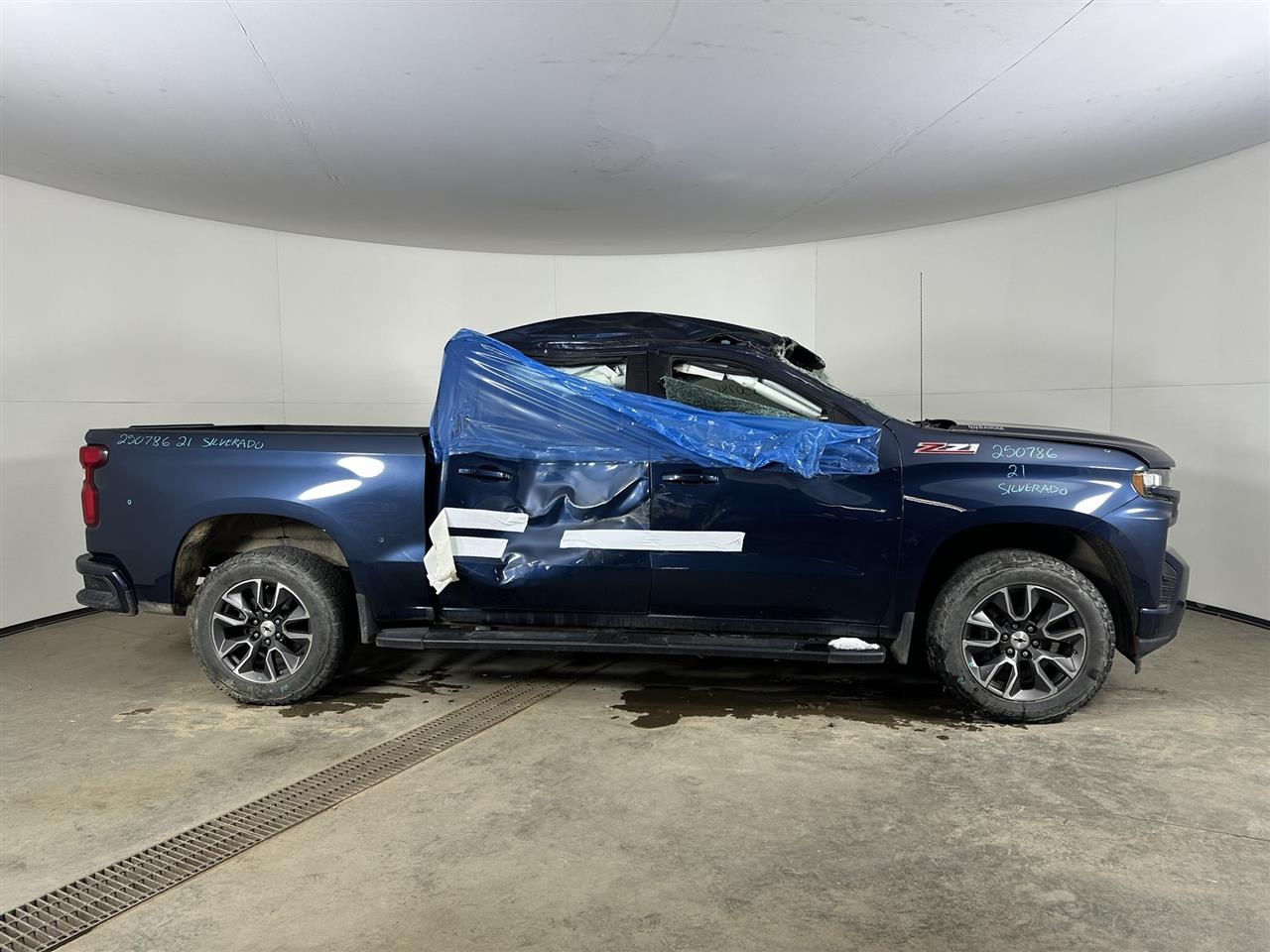 Vehicle/103989_05.jpg