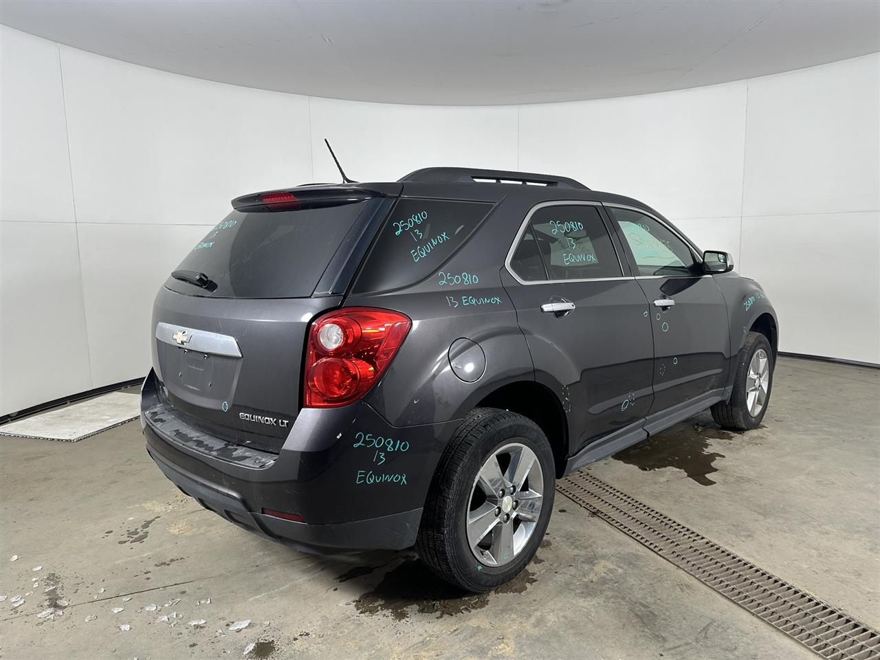 Vehicle/104302_04.jpg