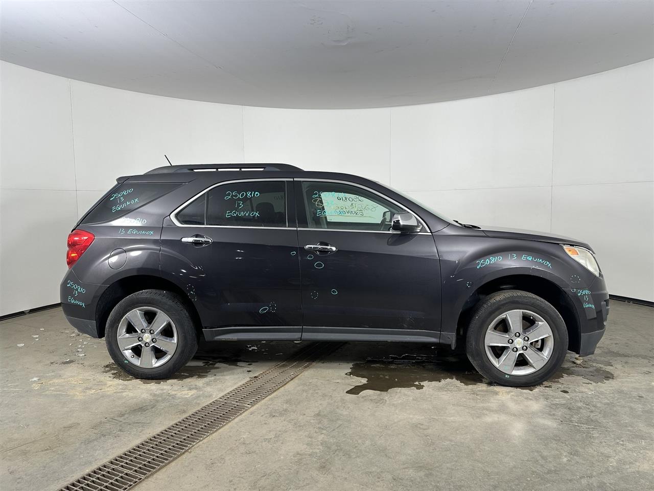 Vehicle/104302_05.jpg