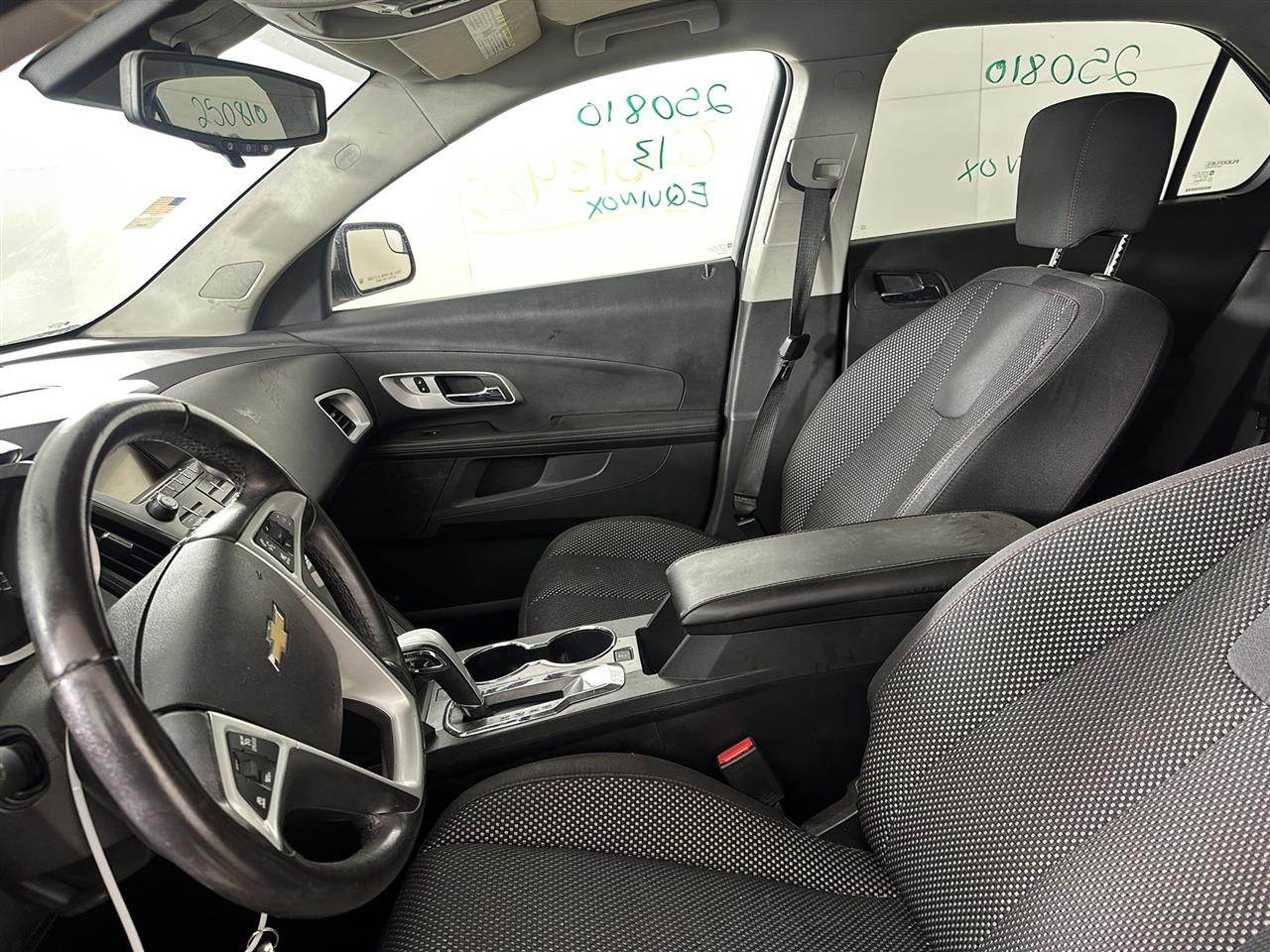 Vehicle/104302_07.jpg