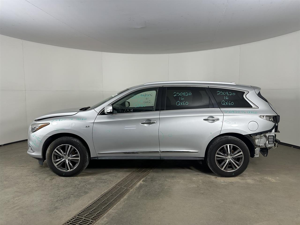 Vehicle/104331_02.jpg