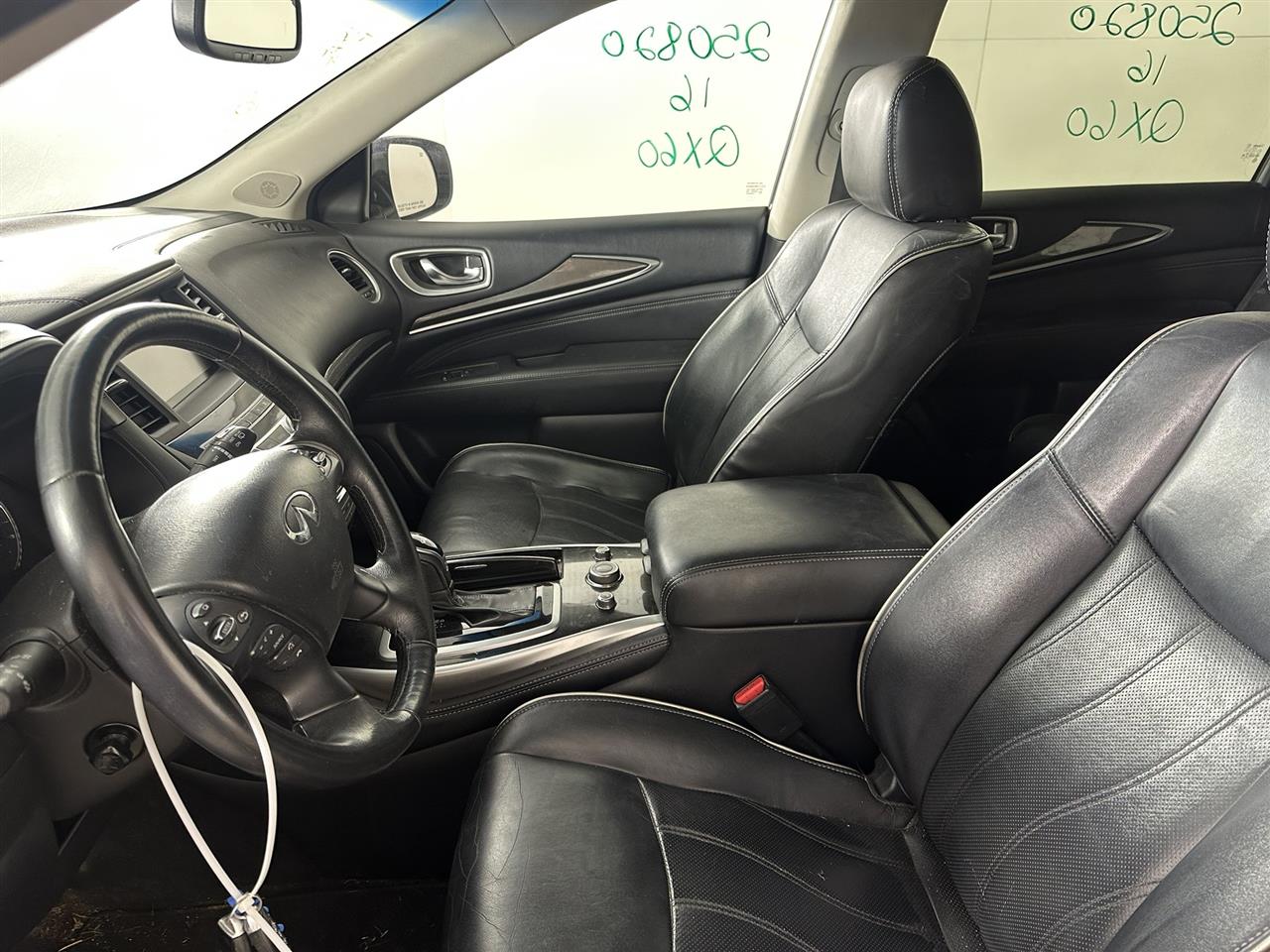 Vehicle/104331_07.jpg