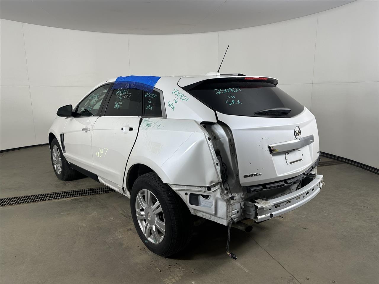 Vehicle/104332_02.jpg