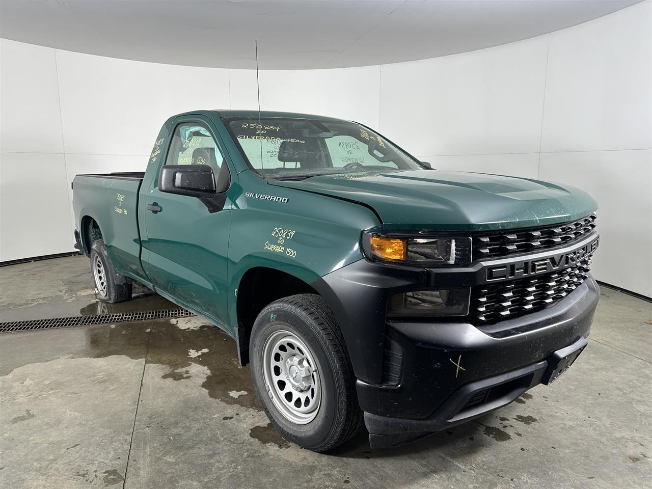 Vehicle/104482_06.jpg