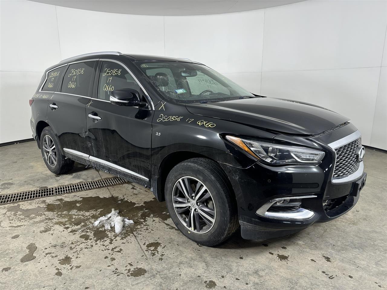 Vehicle/104716_06.jpg