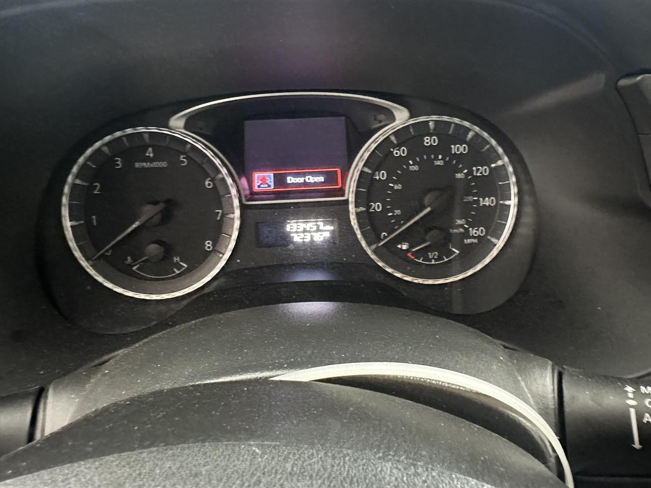 Vehicle/104716_07.jpg