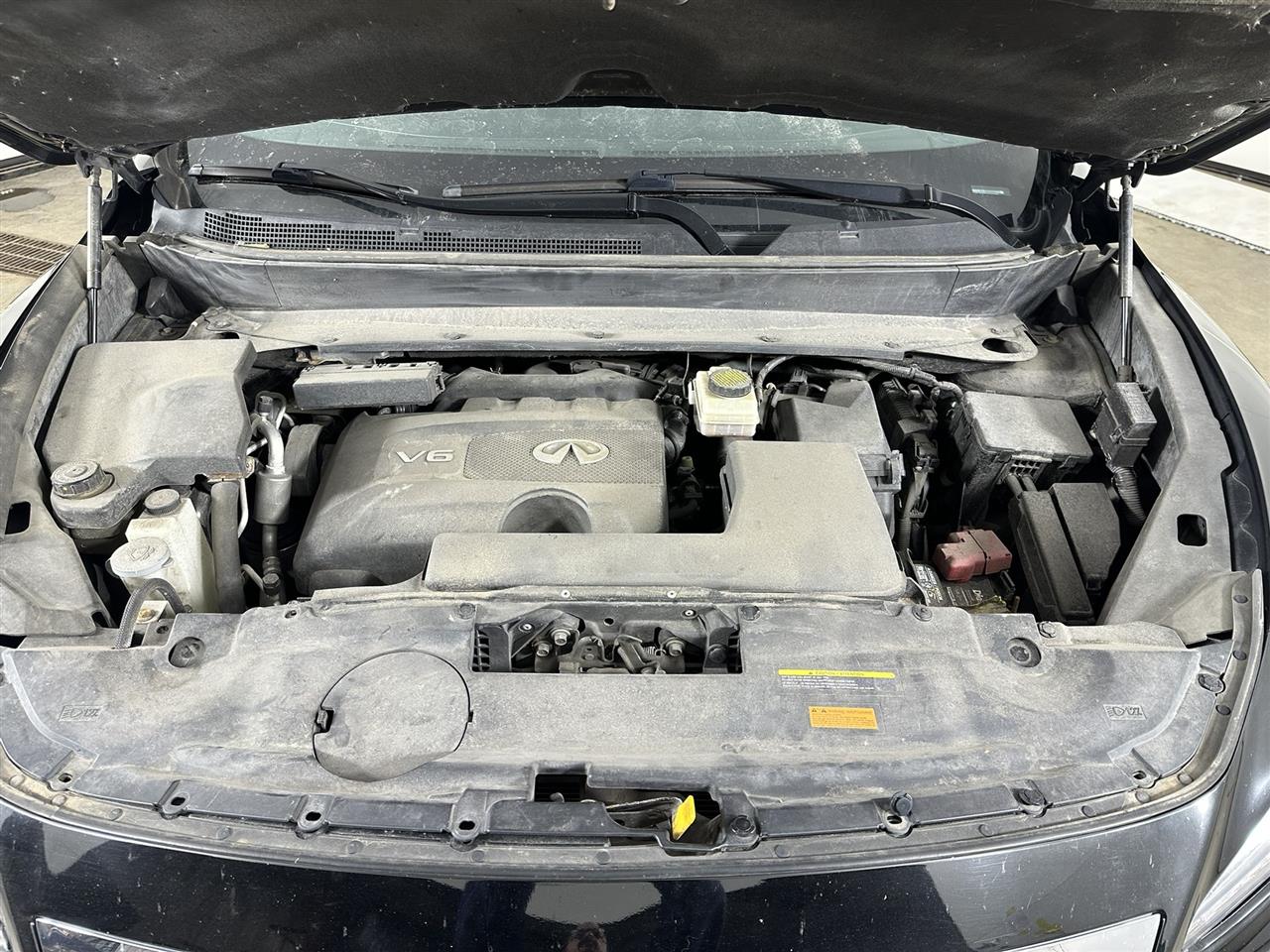 Vehicle/104716_10.jpg