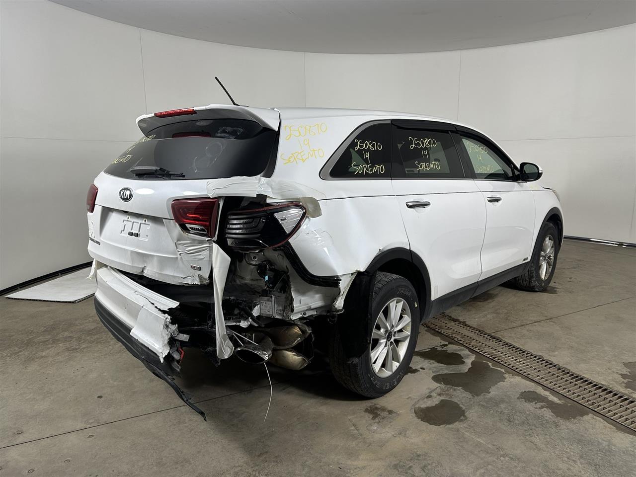 Vehicle/104796_04.jpg
