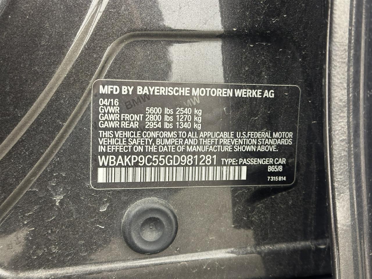 Vehicle/105195_09.jpg