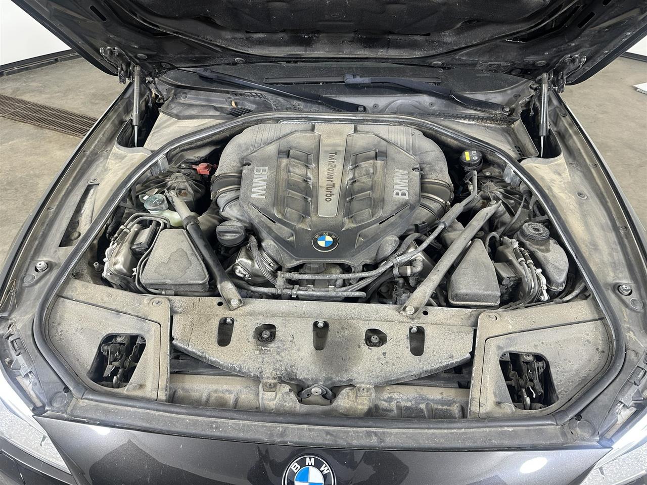 Vehicle/105195_10.jpg