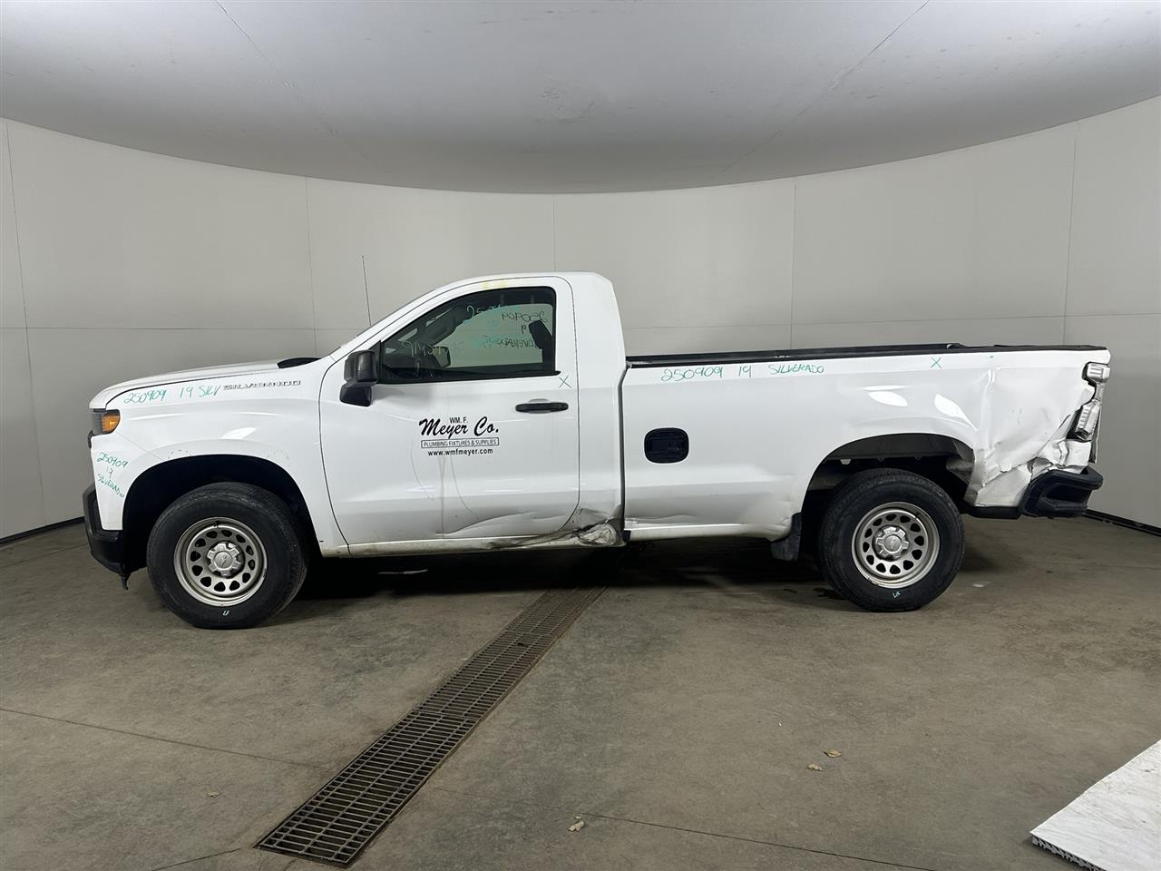 Vehicle/105359_02.jpg