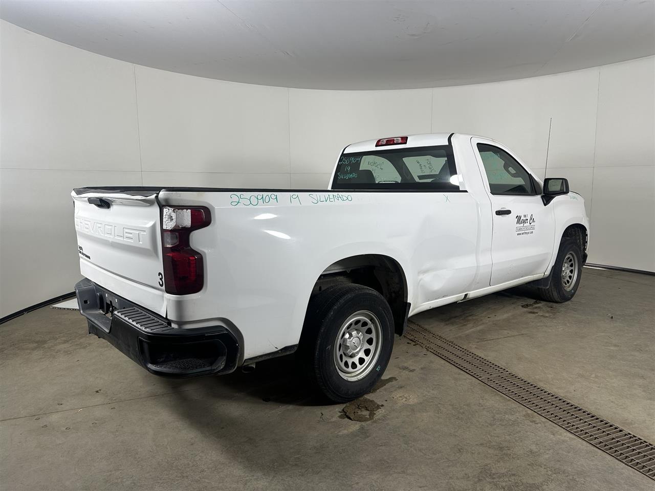 Vehicle/105359_04.jpg