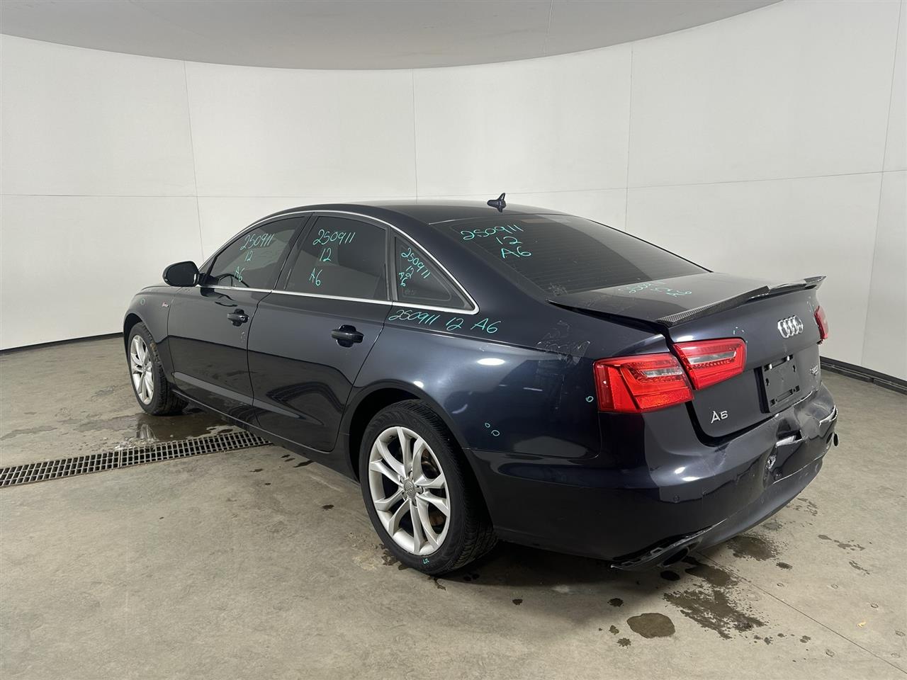 Vehicle/105386_03.jpg