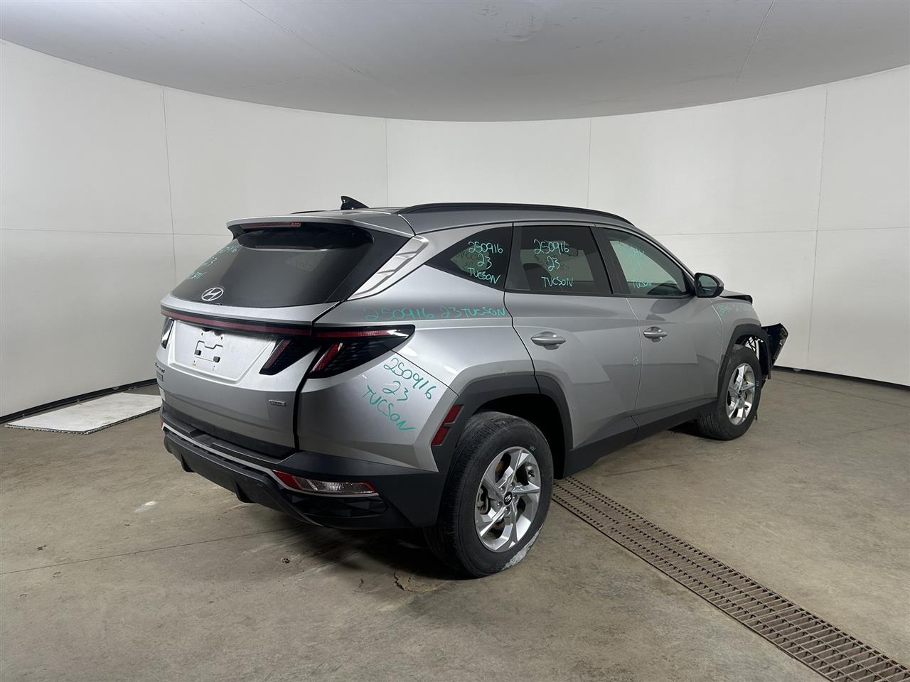 Vehicle/105399_04.jpg