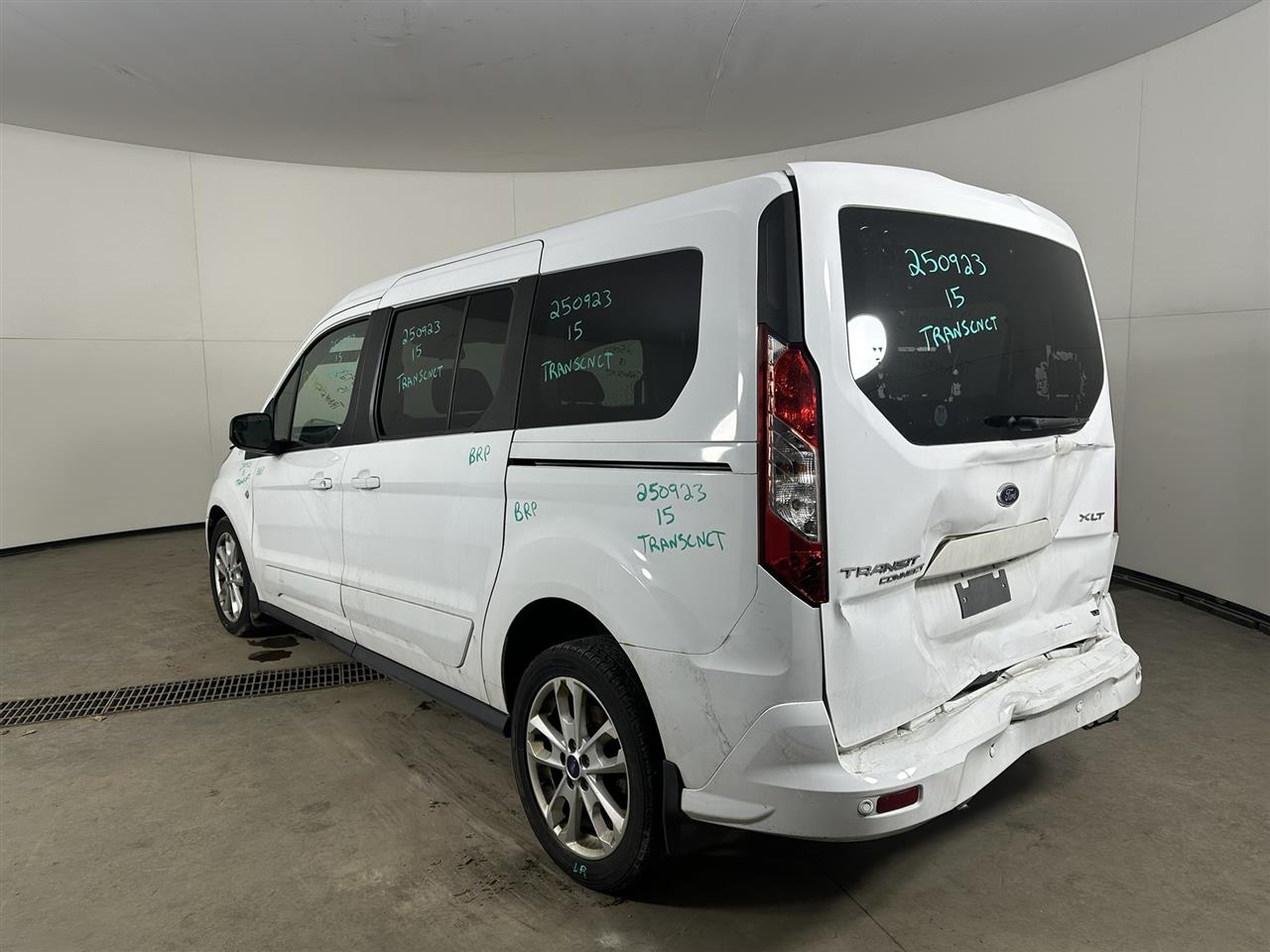 Vehicle/105439_03.jpg
