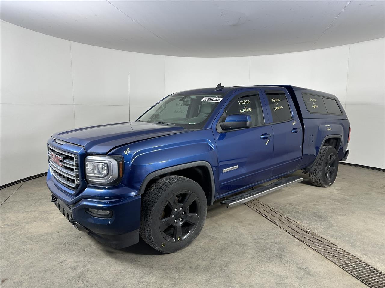 Vehicle/105497_01.jpg
