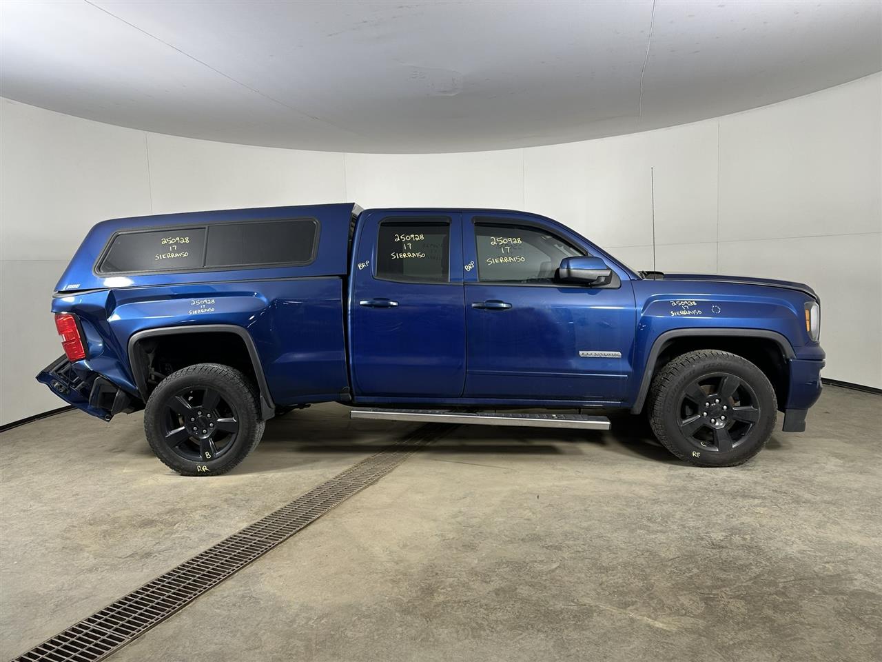Vehicle/105497_05.jpg