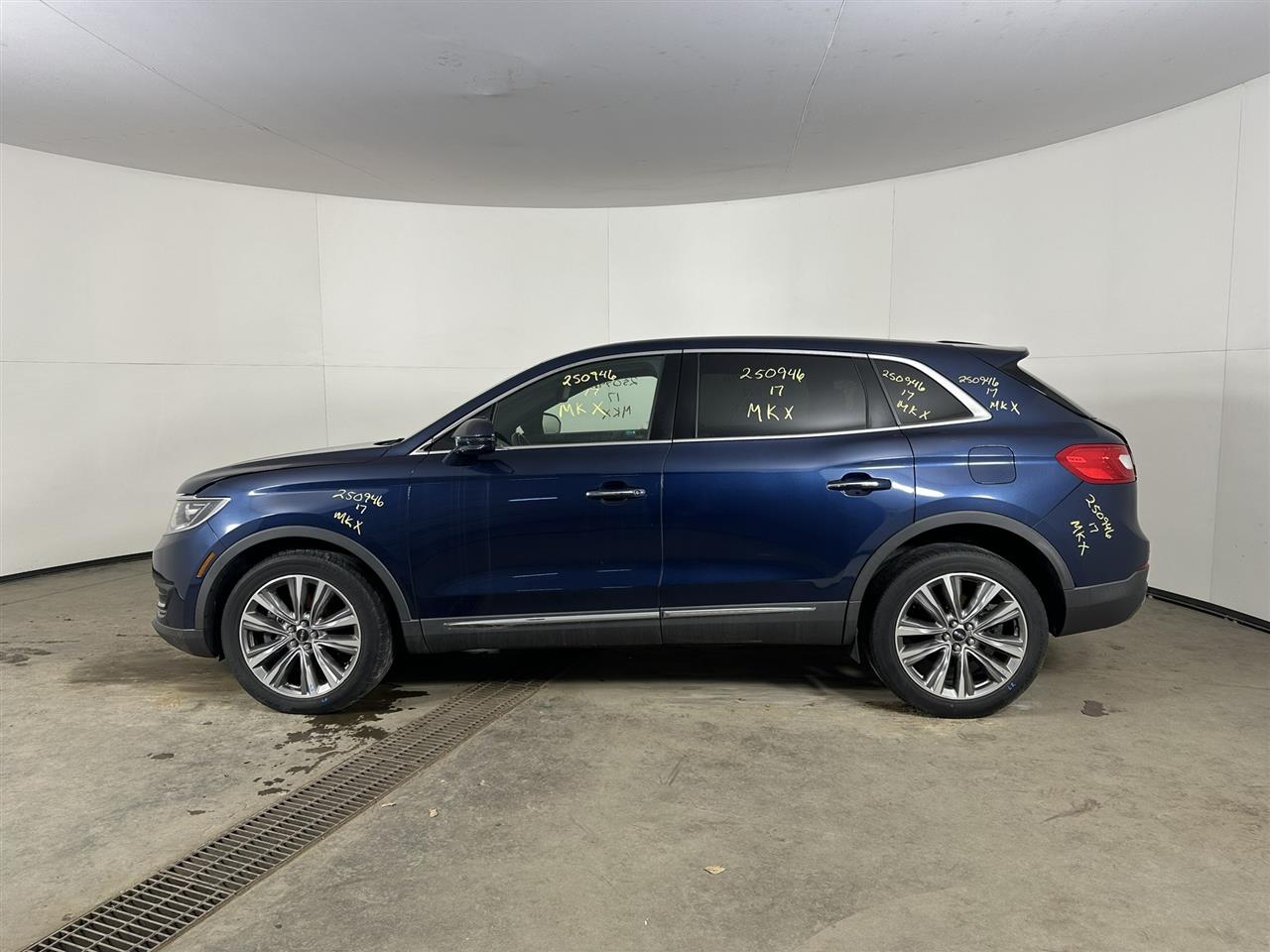 Vehicle/105823_02.jpg
