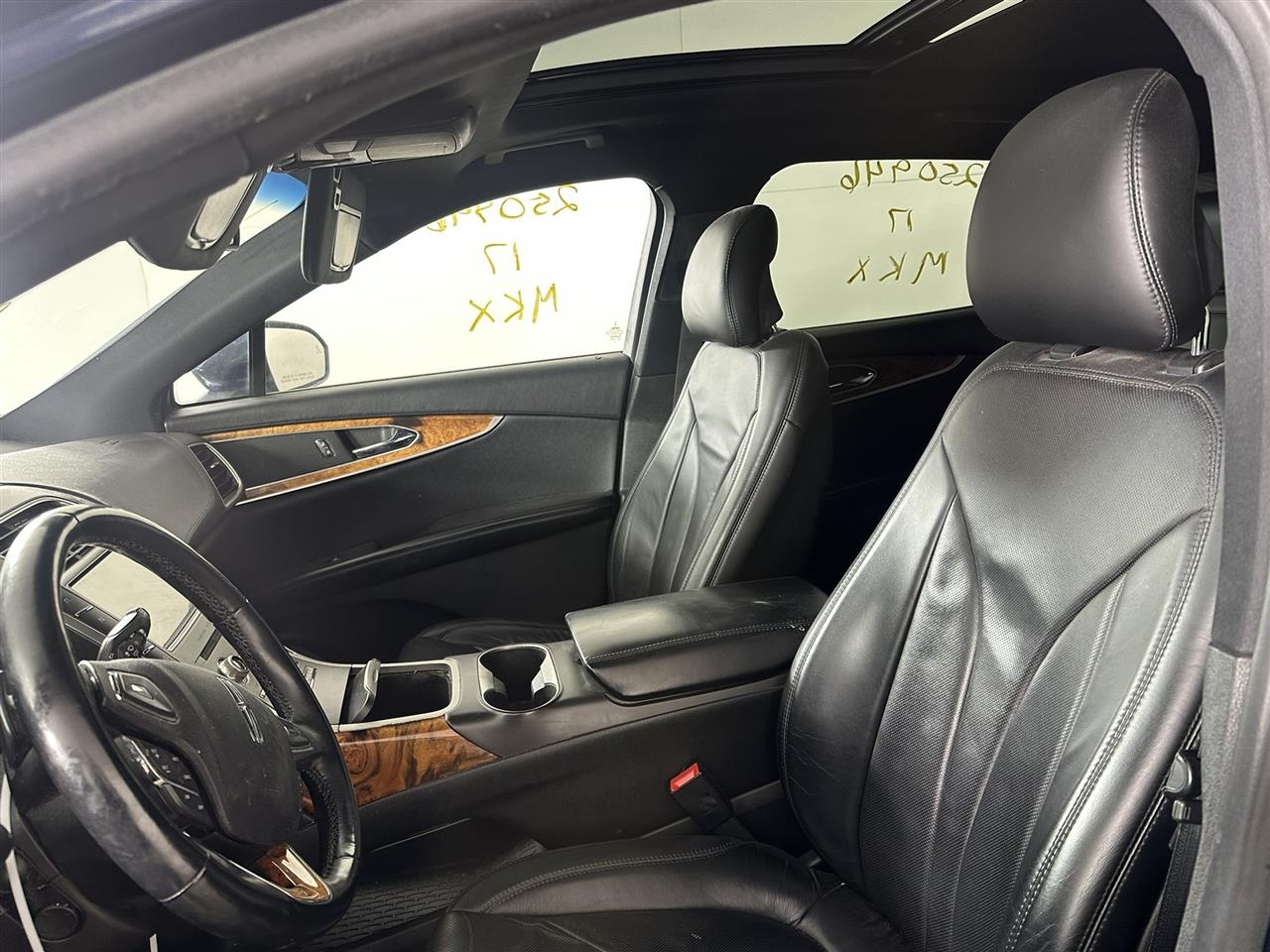 Vehicle/105823_07.jpg