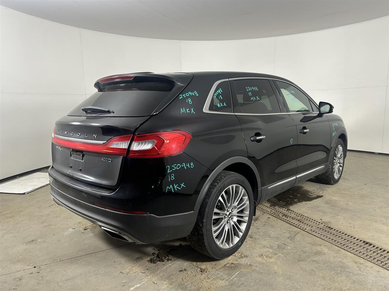 Vehicle/105885_04.jpg