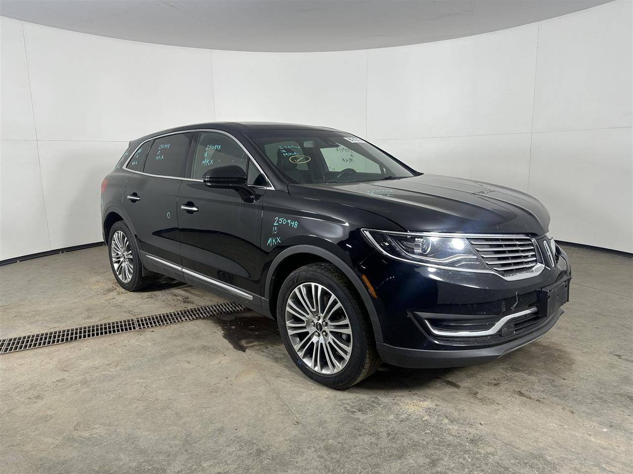 Vehicle/105885_06.jpg