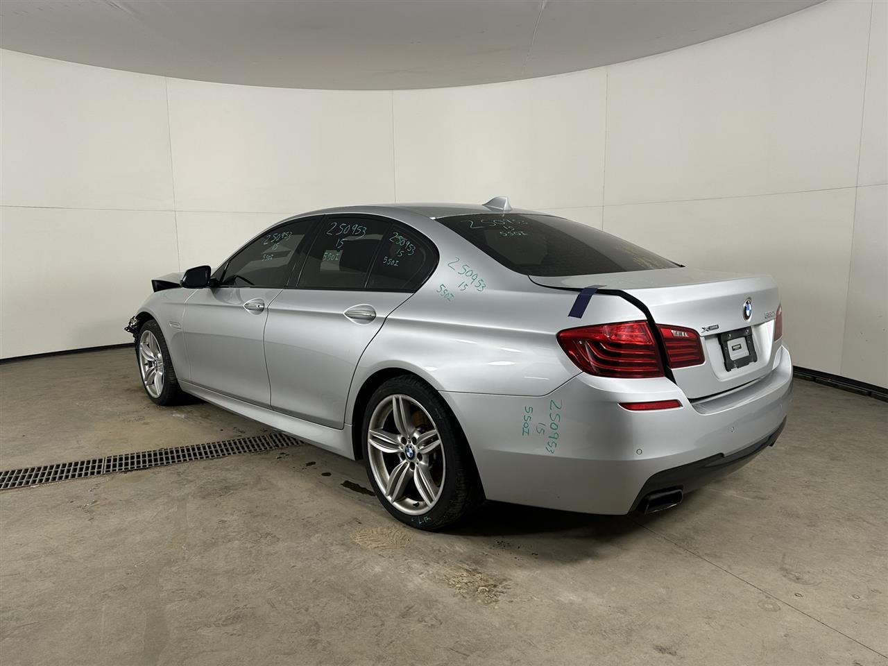 Vehicle/105908_03.jpg