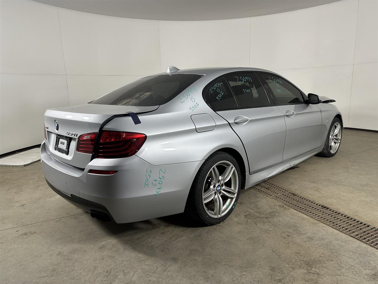 Vehicle/105908_04.jpg