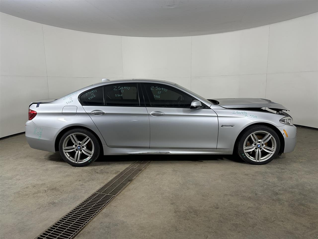 Vehicle/105908_05.jpg