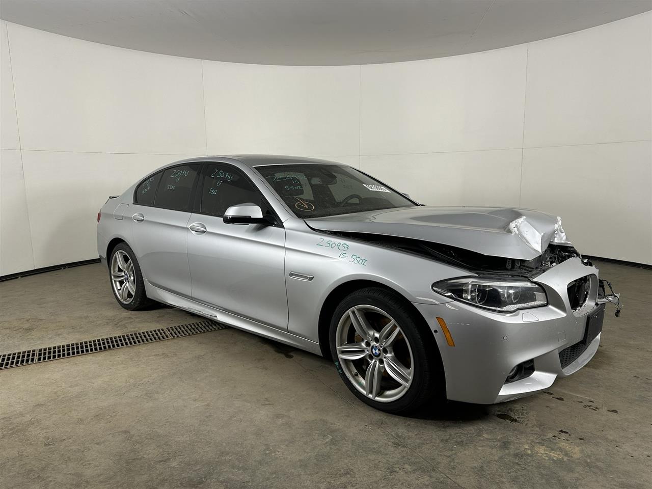Vehicle/105908_06.jpg